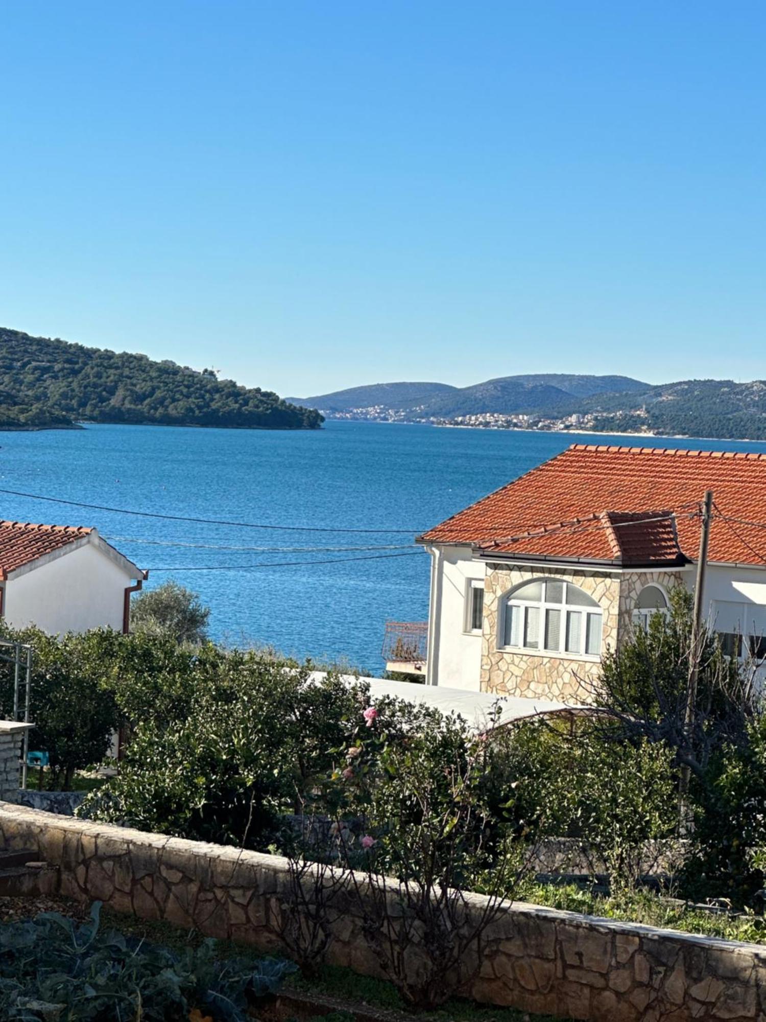 Apartments Zlatka Trogir Bagian luar foto
